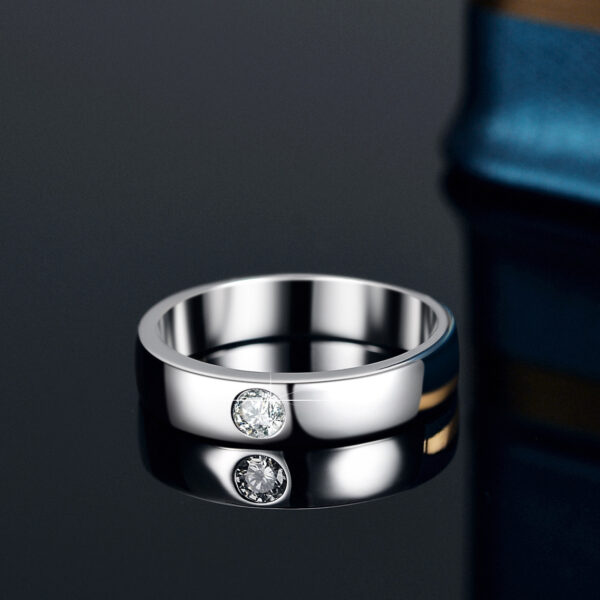 Silver Moissanite Men's Ring: Uncompromising Brilliance & Strength - Image 4