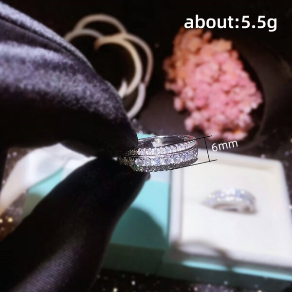 Exquisite Diamond Rings: Unisex Luxury Designs - Image 5